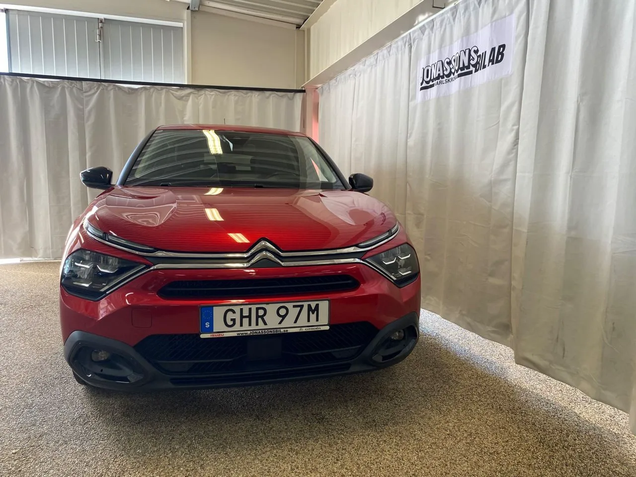 Vehicle image 3