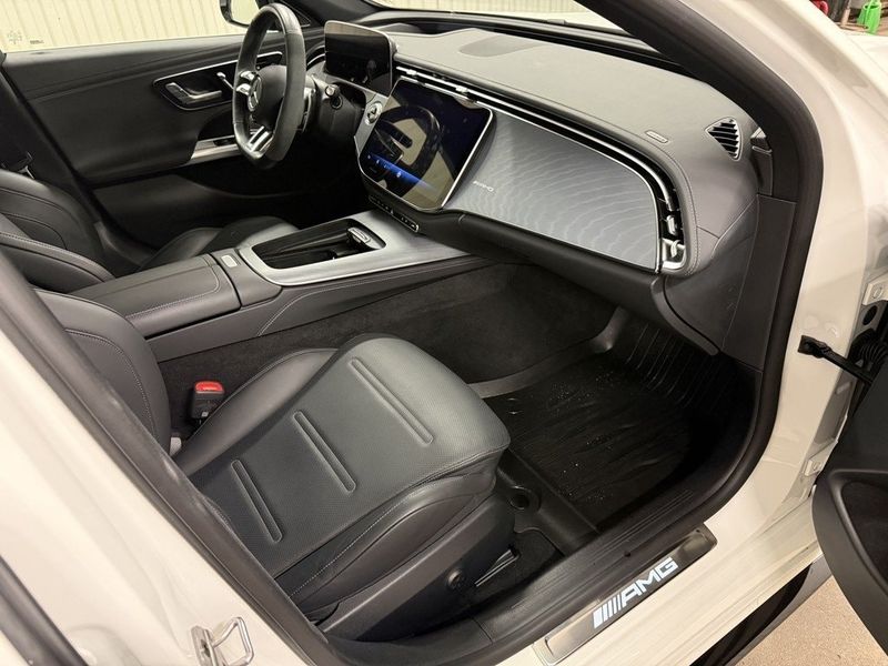 Mercedes E53 AMG bild 12