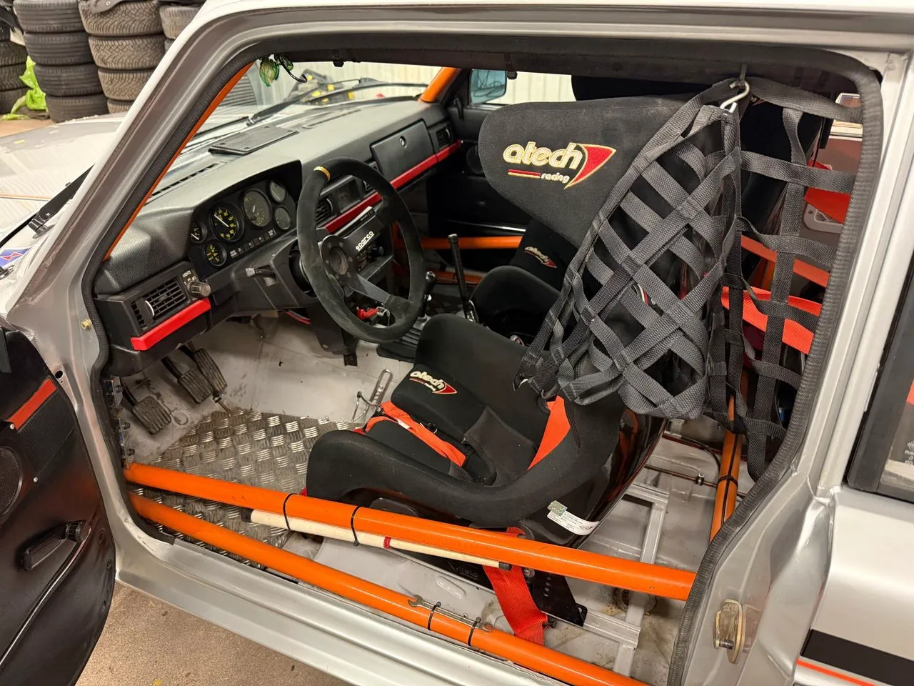 Vehicle image 18