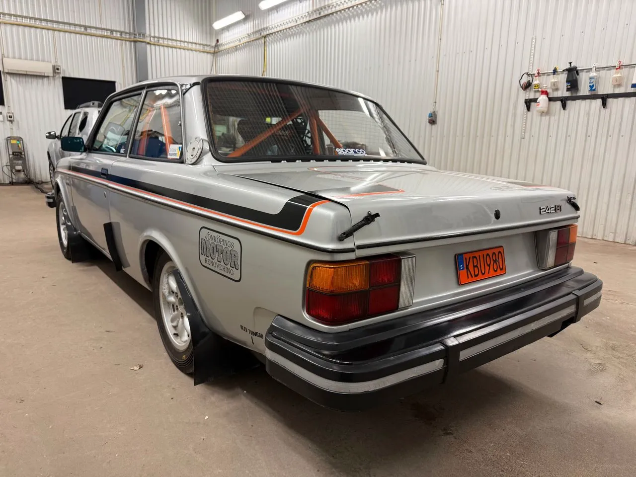 Vehicle image 1