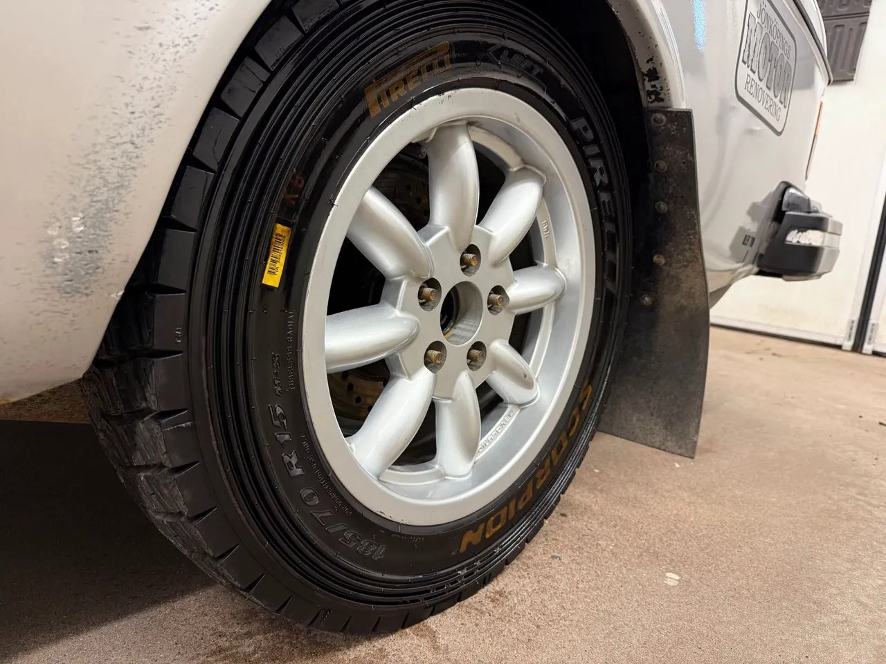 Vehicle image 20