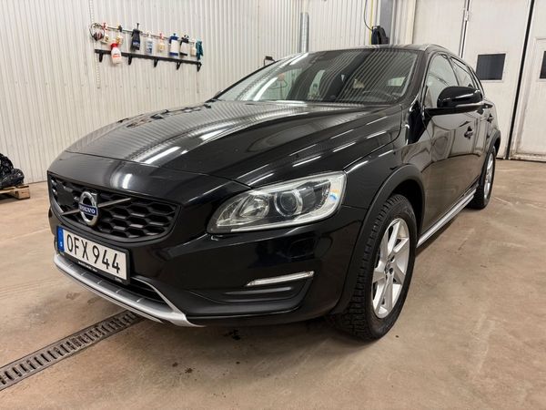 Volvo V60 Cross Country D3 Summum Euro 6 FWD - 2017