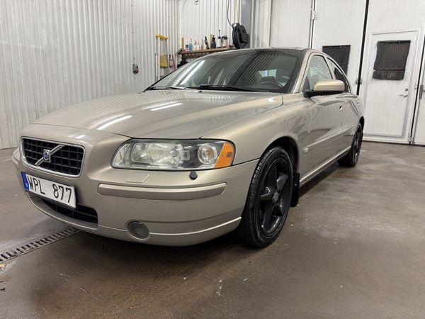 Volvo S60 2.5T Momentum 210Hk - 2005