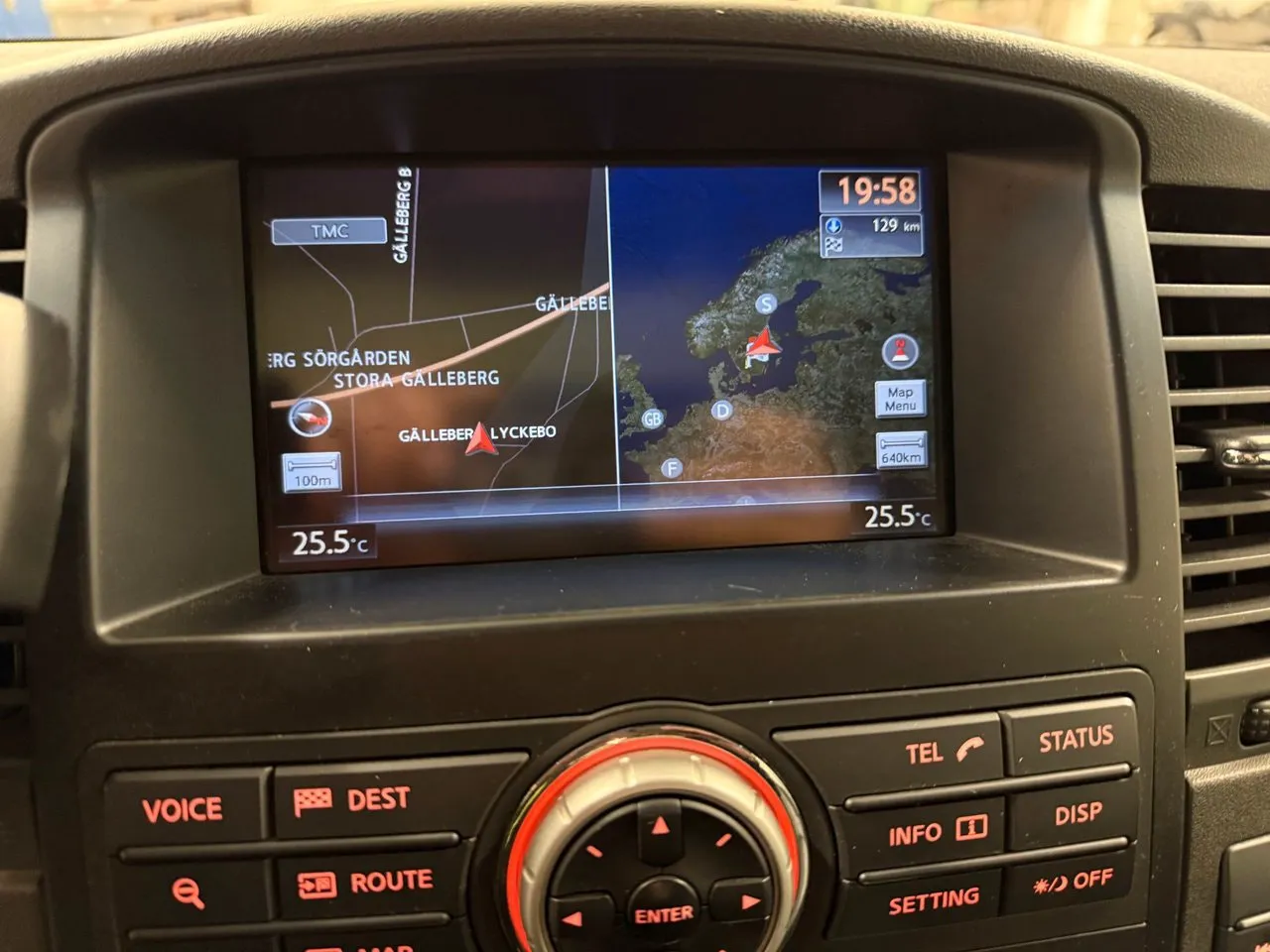Vehicle image 20