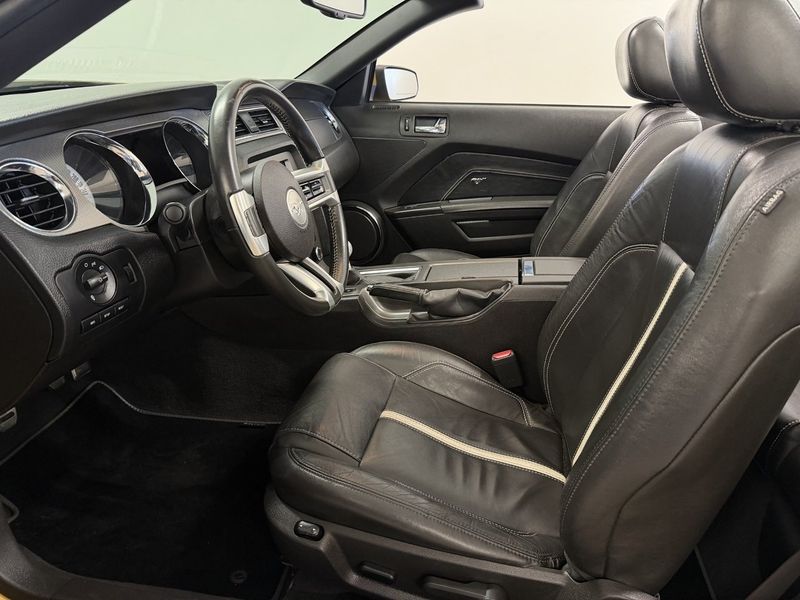 Ford Mustang bild 8
