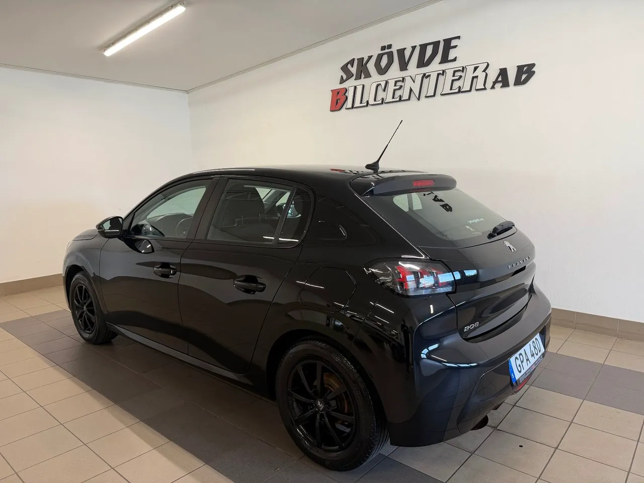 Vehicle image 2