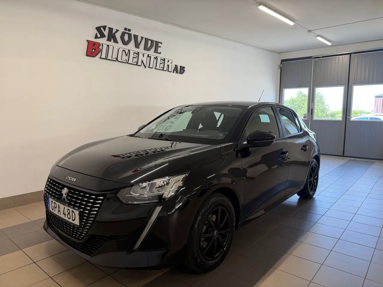 Vehicle image 1