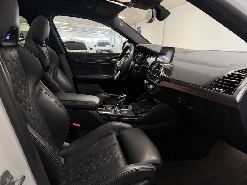 BMW X4 M bild 17