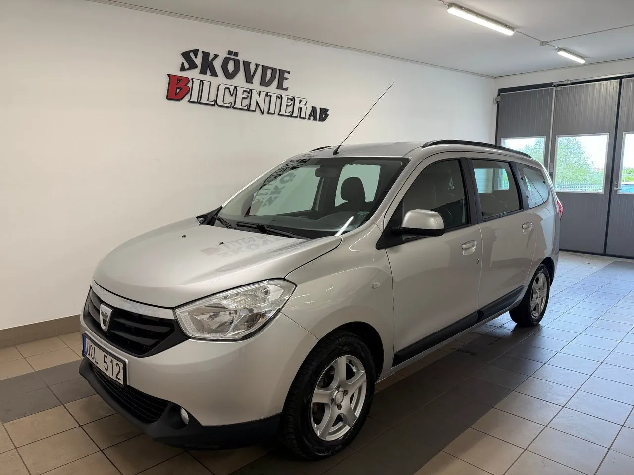 Vehicle image 1