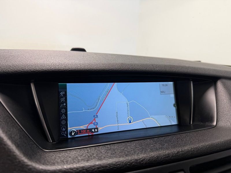 BMW X1 bild 8