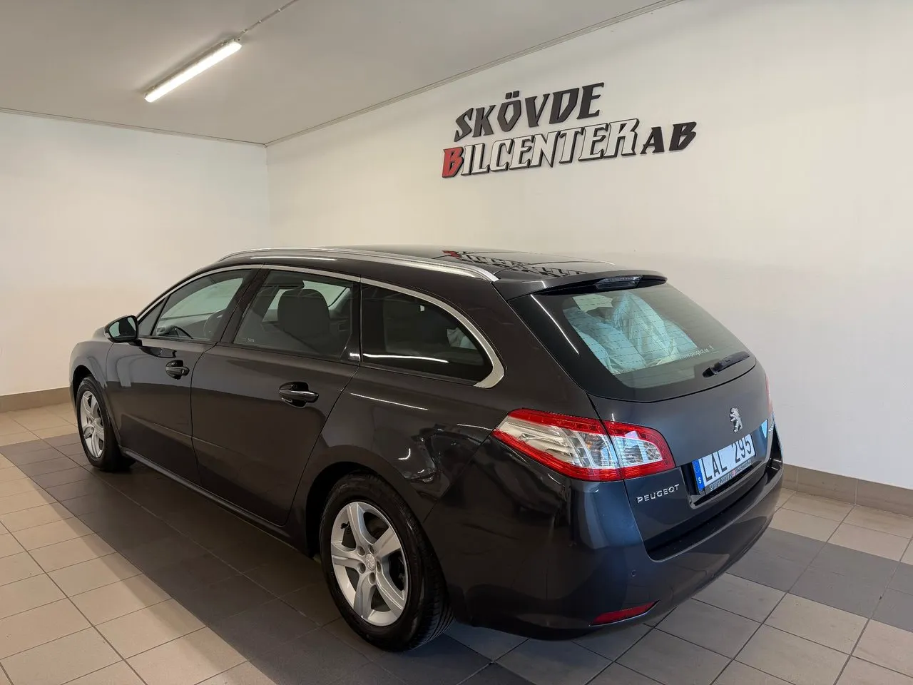 Vehicle image 2