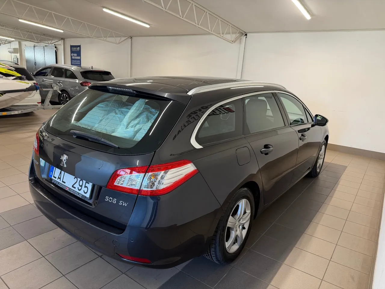 Vehicle image 3