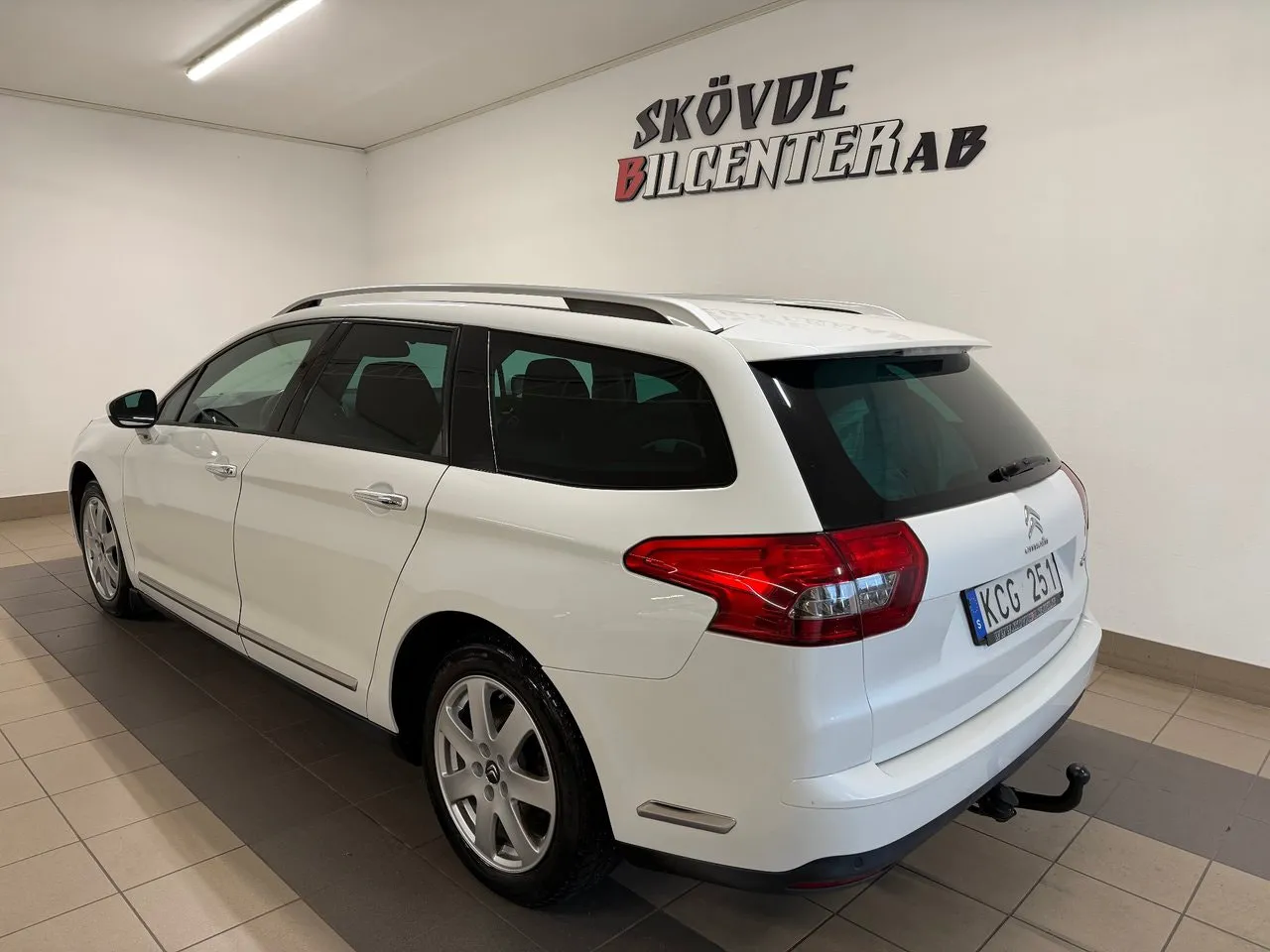 Vehicle image 2