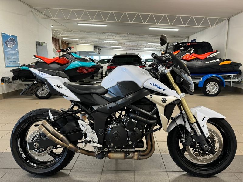 Suzuki GSR bild 5