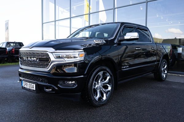RAM 1500 Crew Cab 5.7 V8 HEMI Limited Rambox Multilucka BAKFlip - 2022