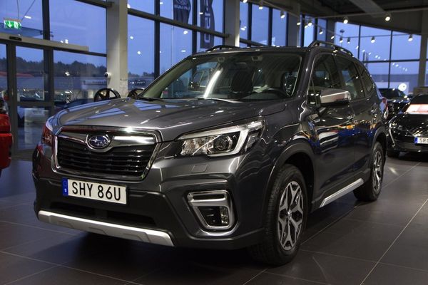 Subaru Forester e-Boxer Base Drag B-kamera Carplay - 2020