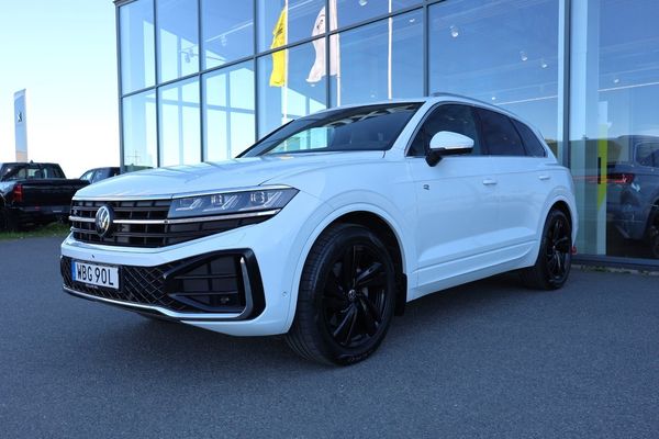 Volkswagen Touareg 3.0 V6 R-Line Innovation | HuD | 360° kamera | Drag - 2024