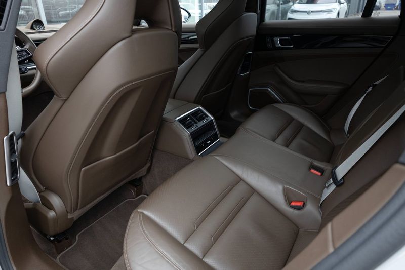 Porsche Panamera bild 17