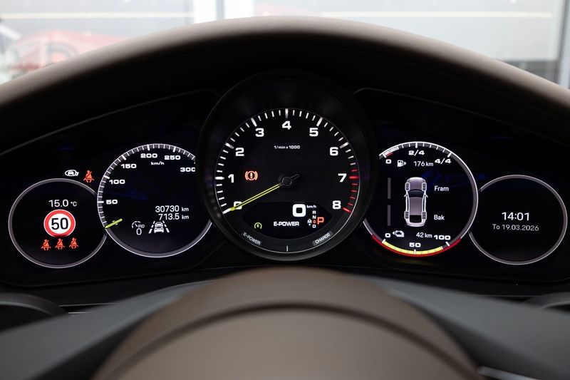 Porsche Panamera bild 14