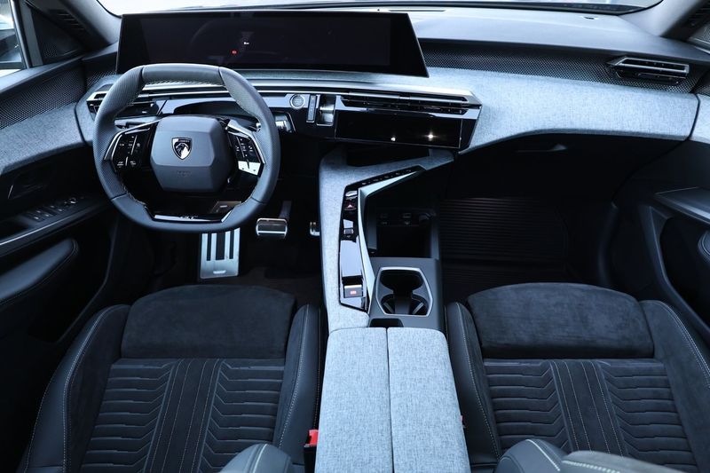 Peugeot e-5008 bild 11