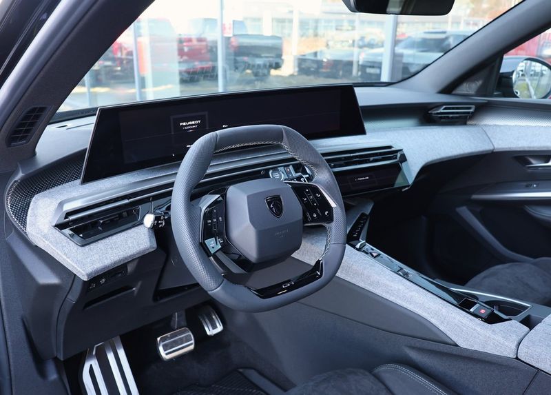 Peugeot e-5008 bild 12