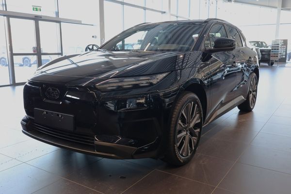 Subaru Solterra NYA Touring 343 hk AWD 73.1 kWh Räckvidd 474 km - 2026