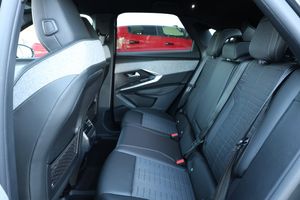 Peugeot e-3008 bild 13