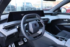 Peugeot e-3008 bild 10