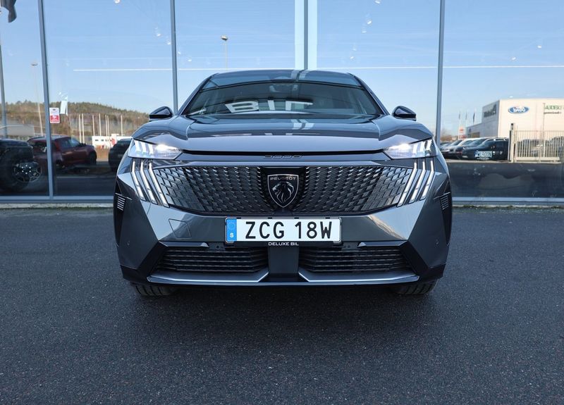 Peugeot e-3008 bild 2