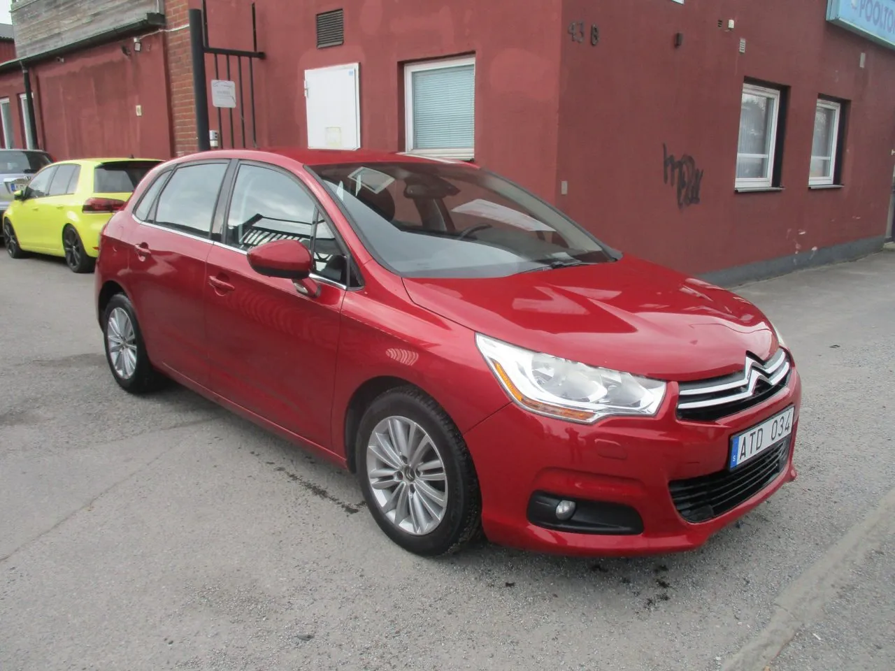 Vehicle image 1