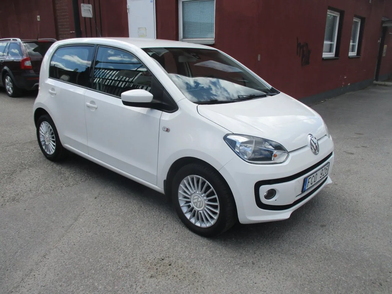Vehicle image 1