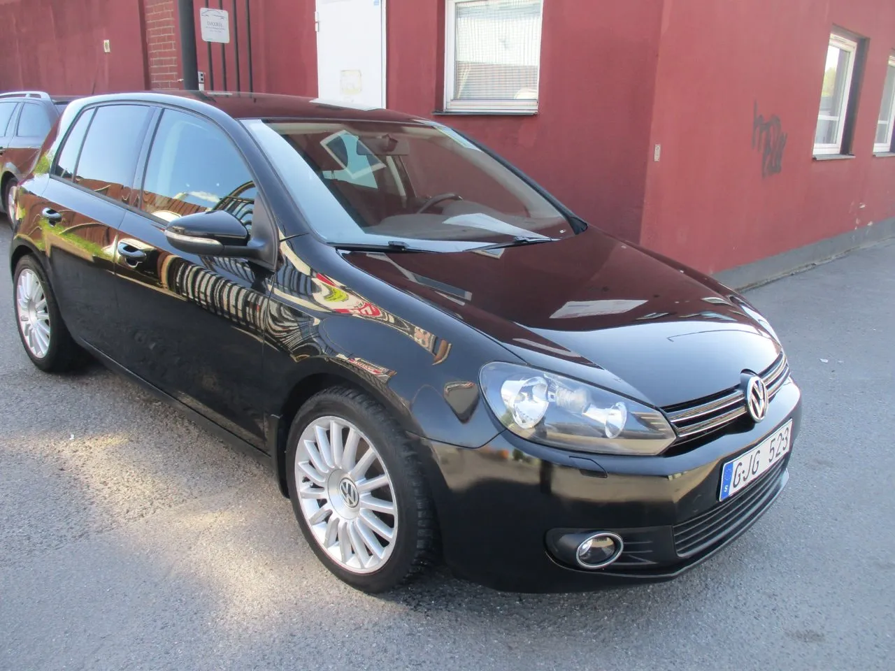 Vehicle image 1