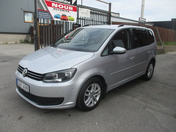 Volkswagen Touran 7-seater 1.6 TDI DPF Masters Euro 5(AUTO) - 2013