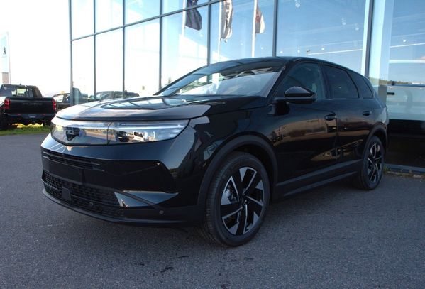 Opel Grandland NYA Hybrid GS 145hk Automat *0% ränta Fri service 3 år - 2026