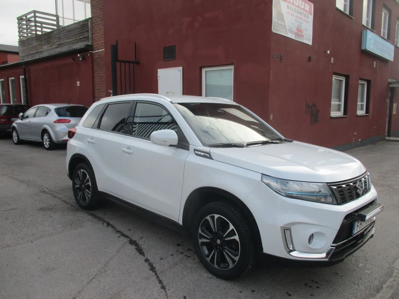 Vehicle image 1