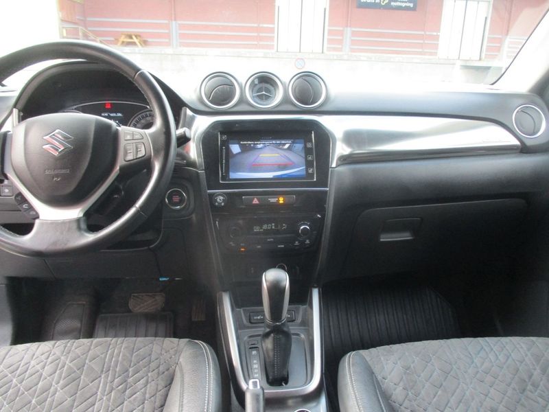 Suzuki Vitara bild 11