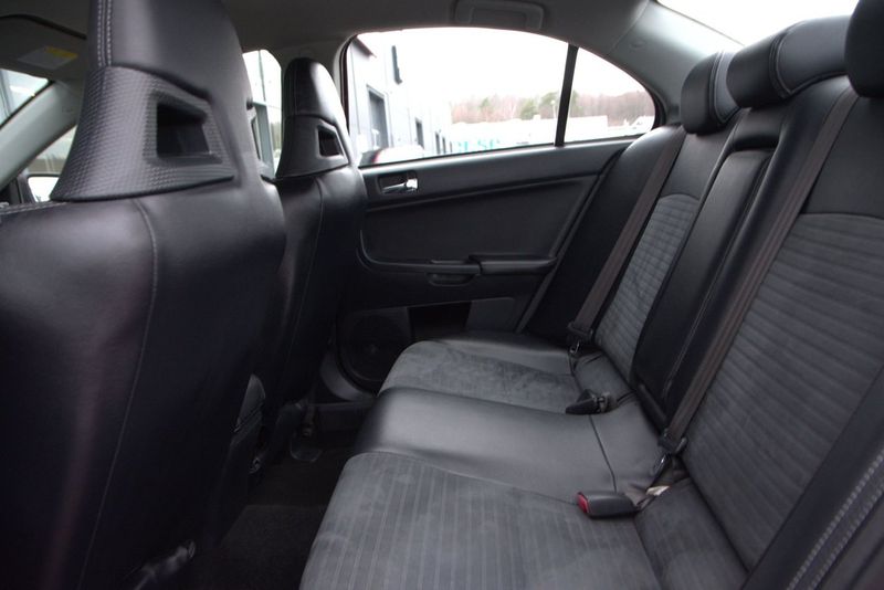 Mitsubishi Lancer bild 12