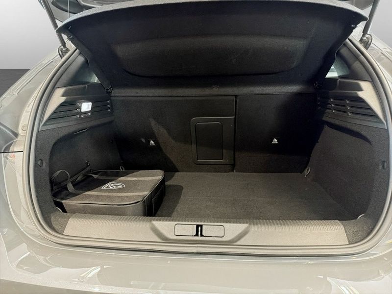 Peugeot e-308 bild 19