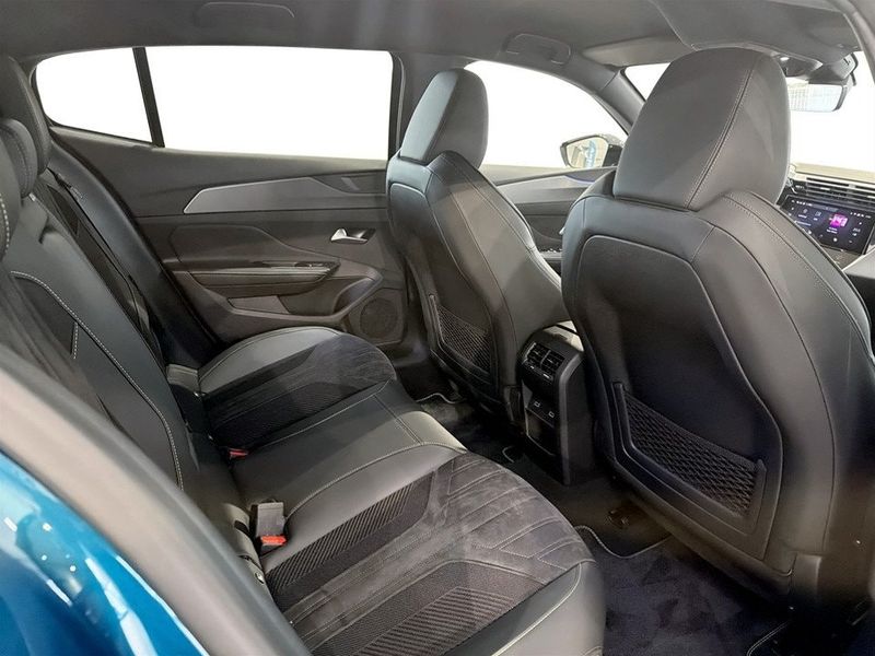 Peugeot 408 bild 14