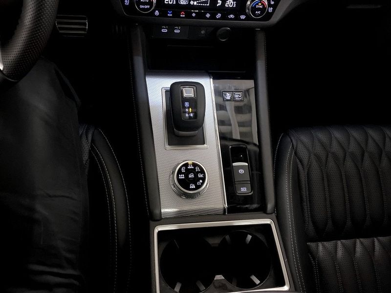 Mitsubishi Outlander bild 13