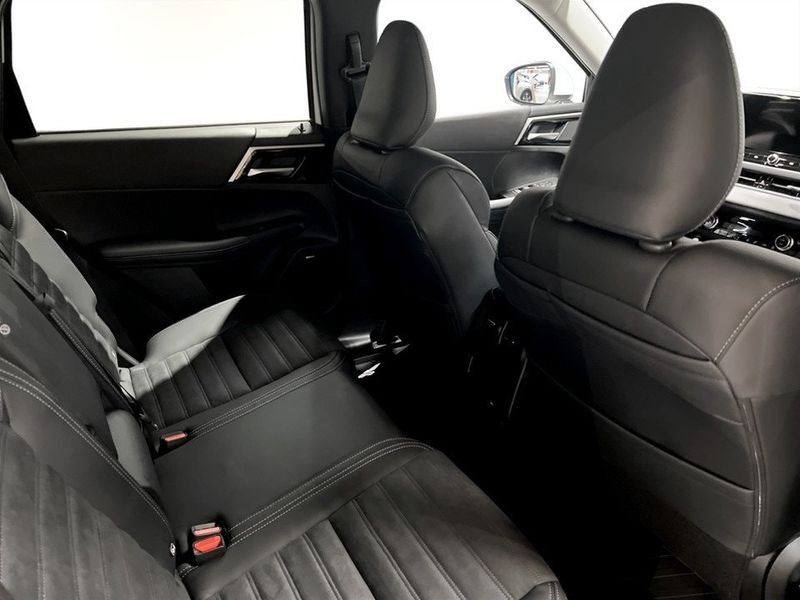 Mitsubishi Outlander bild 13