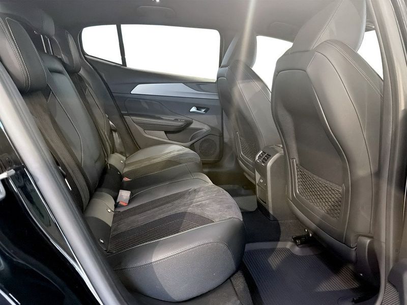 Peugeot 408 bild 13