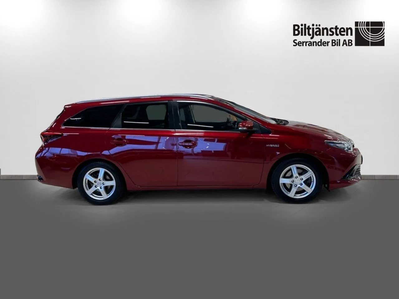 Vehicle image 3