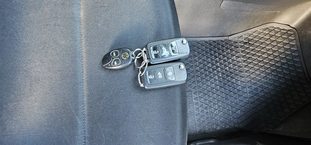 Vehicle image 20
