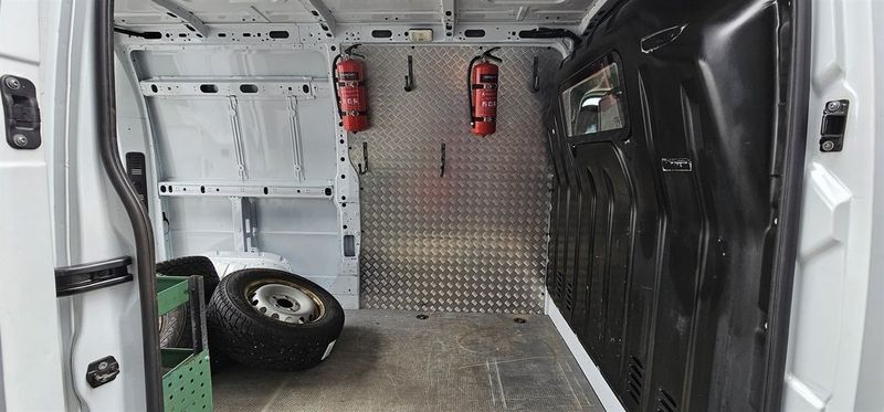 Nissan NV400 bild 8