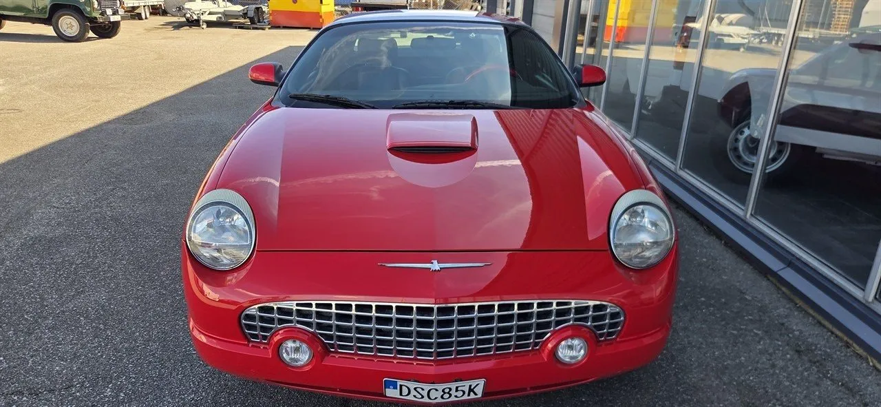 Vehicle image 22