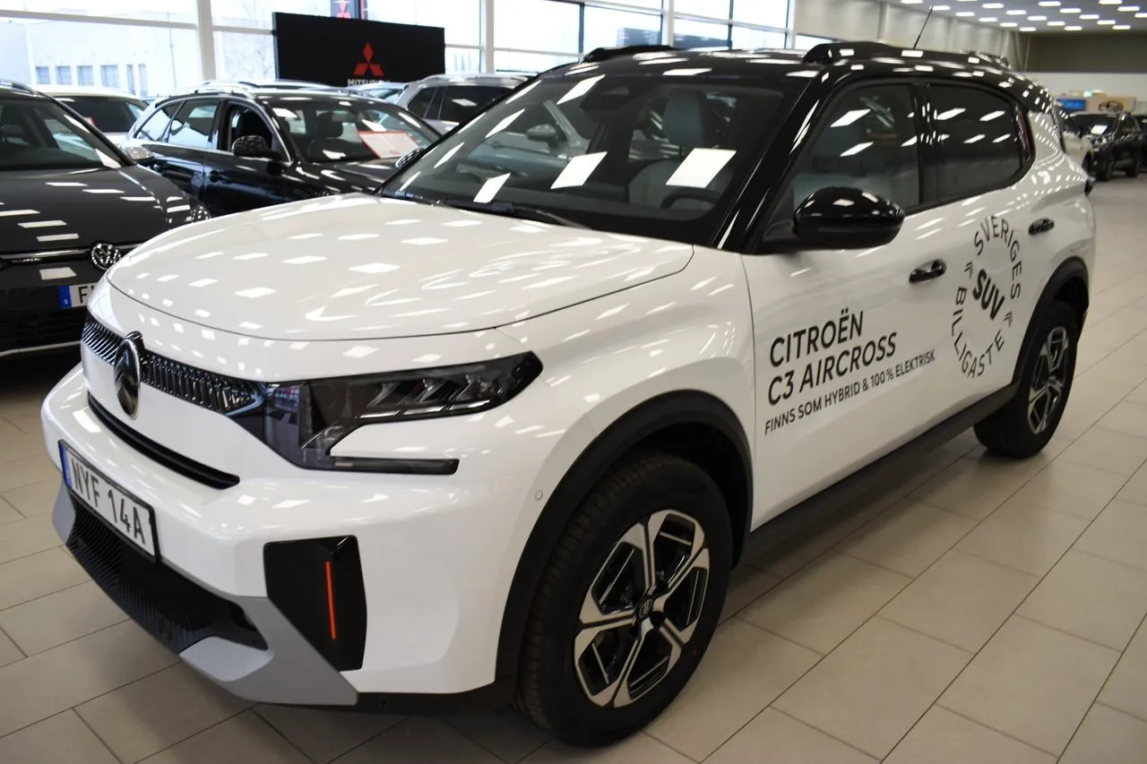 Vehicle image 1