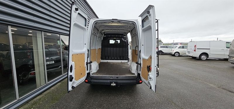 Nissan Interstar bild 12