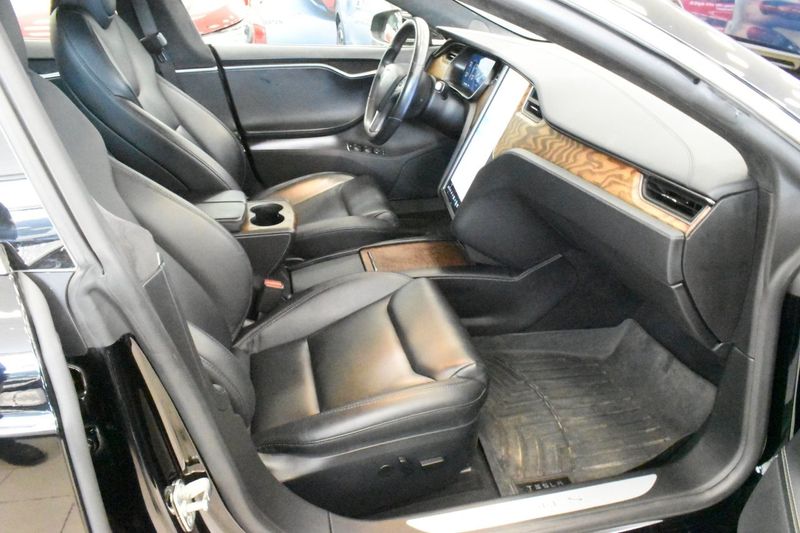 Tesla Model S bild 7