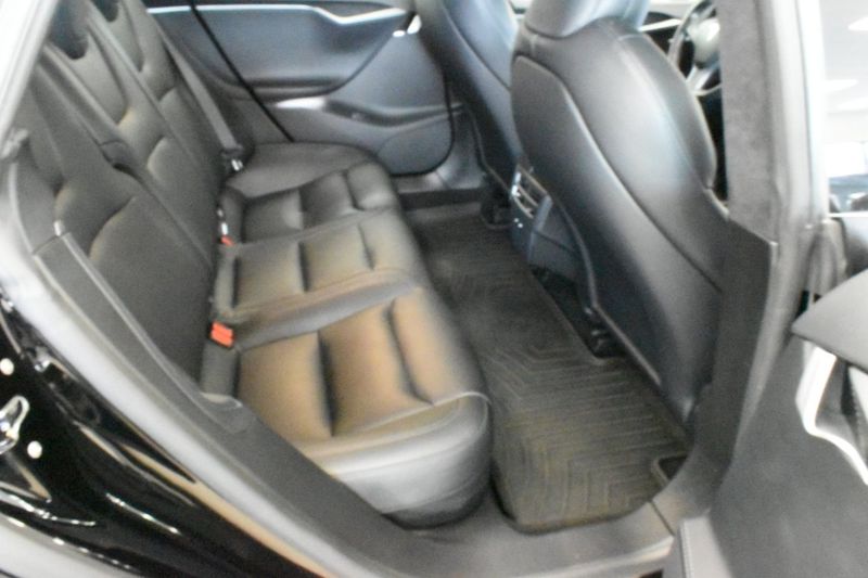 Tesla Model S bild 9